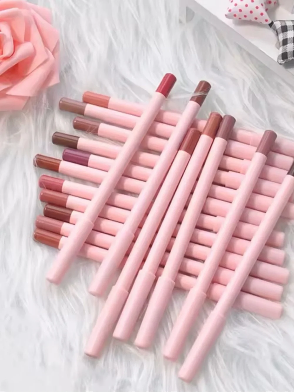 Pink Lip Liner Pencil — Brown Shade